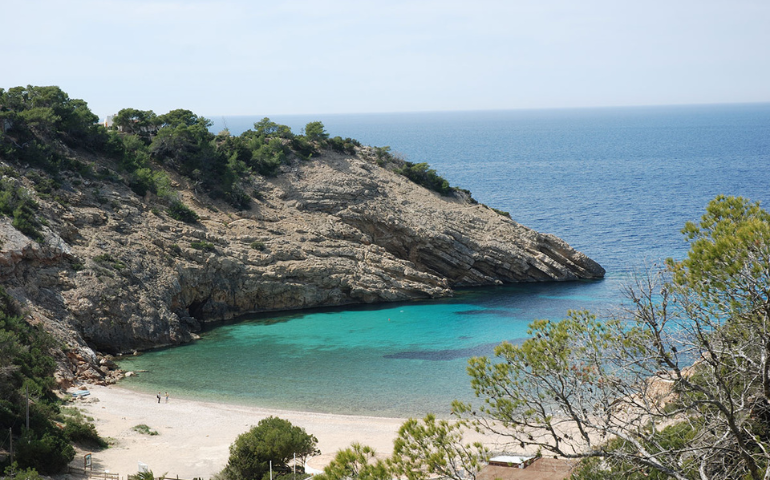 Playas tranquilas en Ibiza