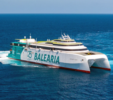 Llegar a Ibiza en barco o ferry | Hostal boutique en San Antonio Ibiza