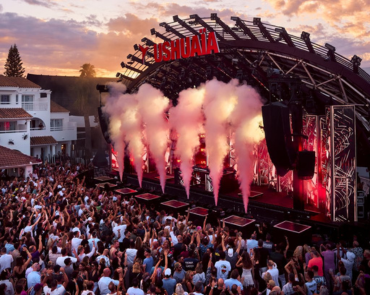 Ushuaïa Ibiza Opening Party 2026 | hostal boutique en San Antonio Ibiza