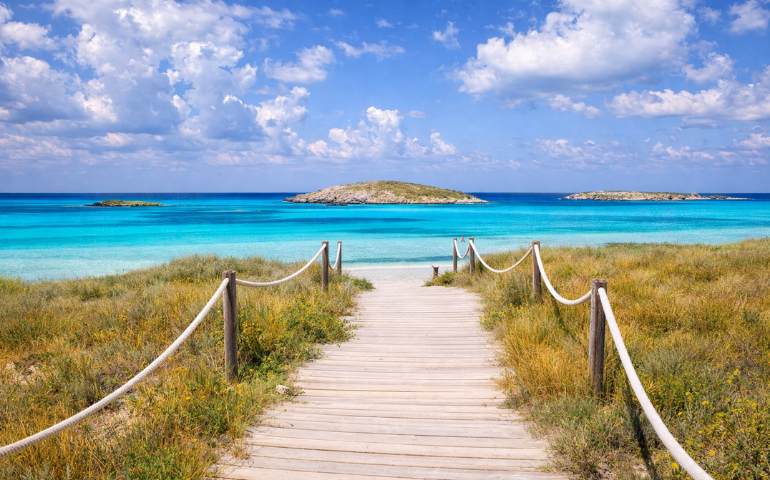 Itinerario Ibiza y Formentera: ruta combinada por días para organizar el viaje | hostal boutique en San Antonio Ibiza