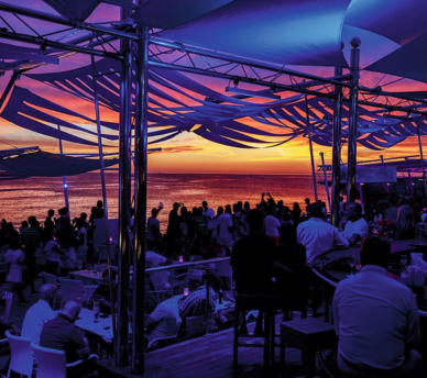 Sunset Strip en San Antonio Ibiza cerca de Hostal Rosell Boutique